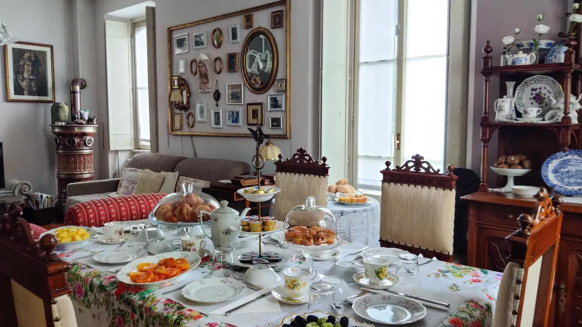Bed & Breakfast Villa Laura Lierna
