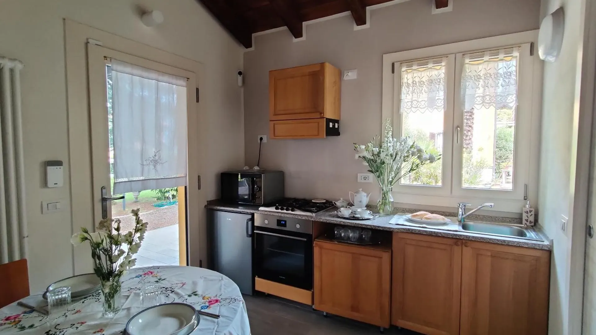 Bed & Breakfast Villa Laura Lierna