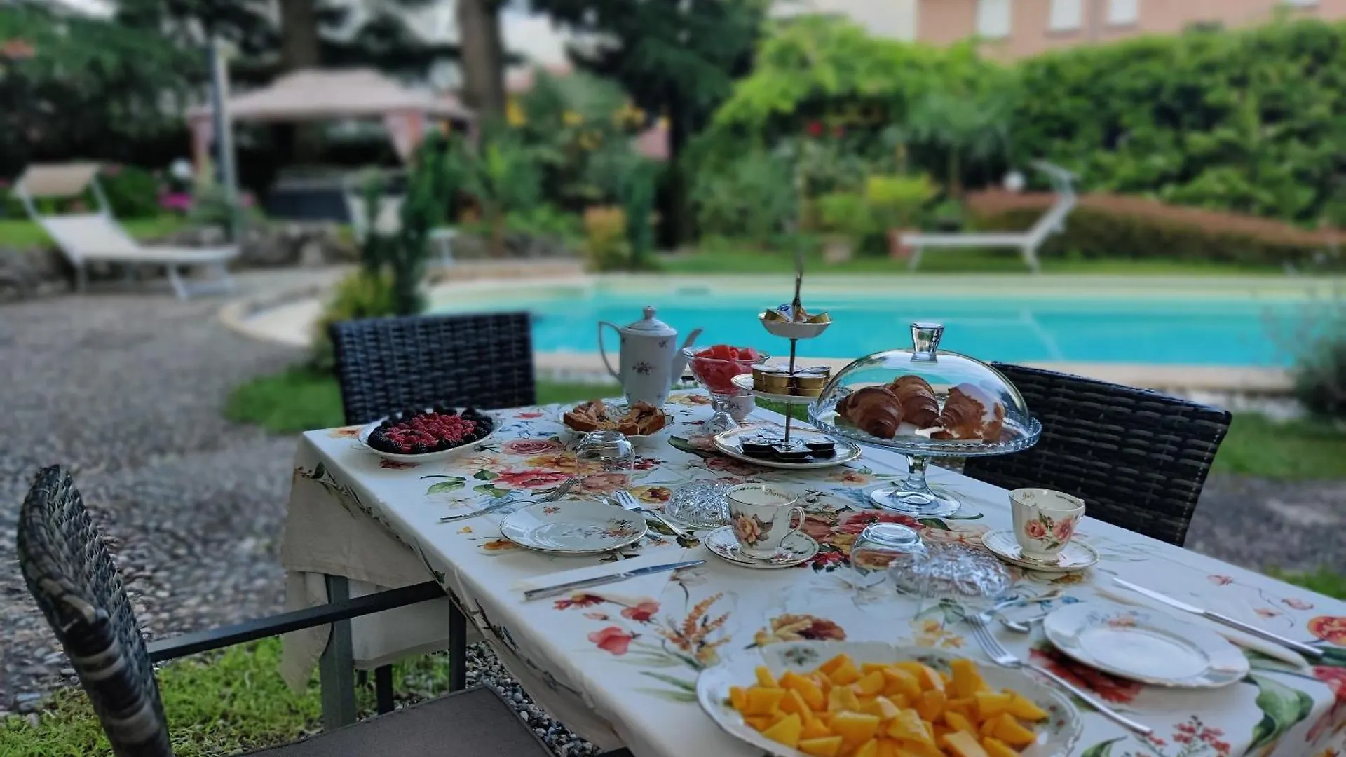 Bed & Breakfast Villa Laura Lierna