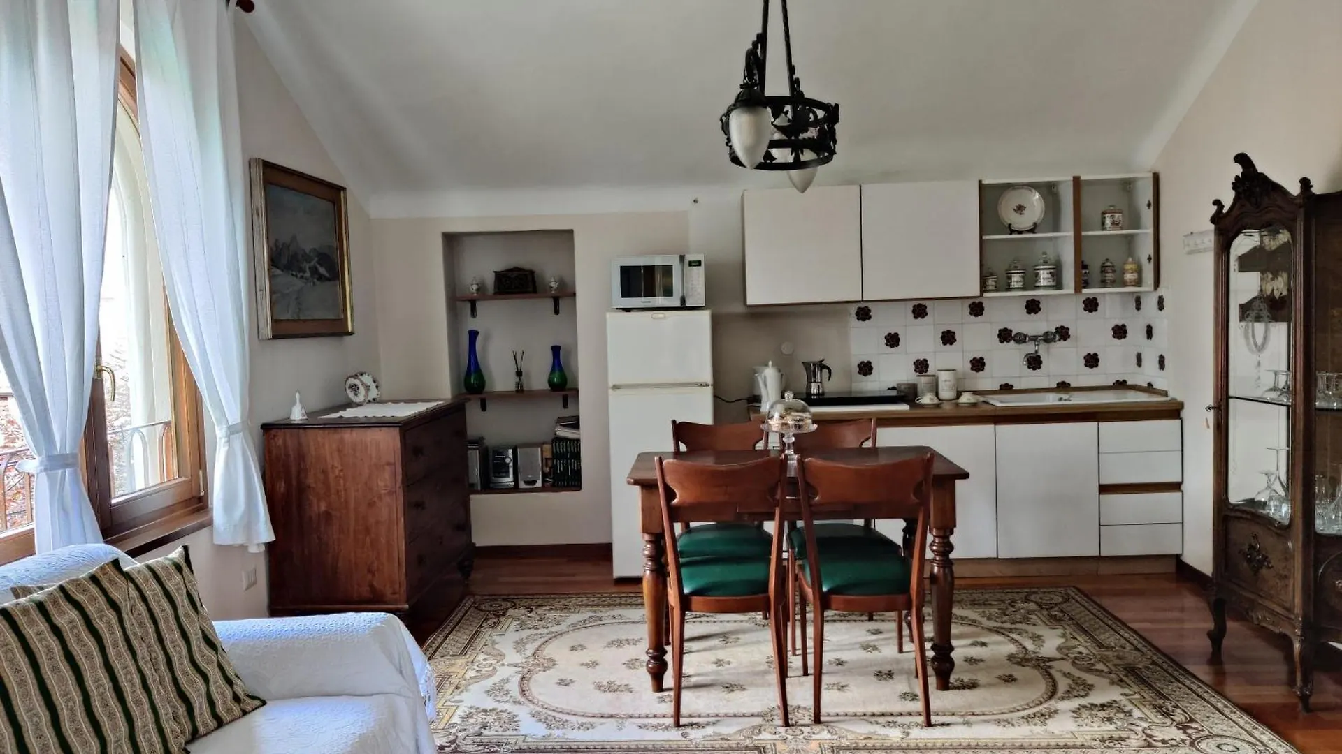 Villa Laura Lierna 0*,  Italy
