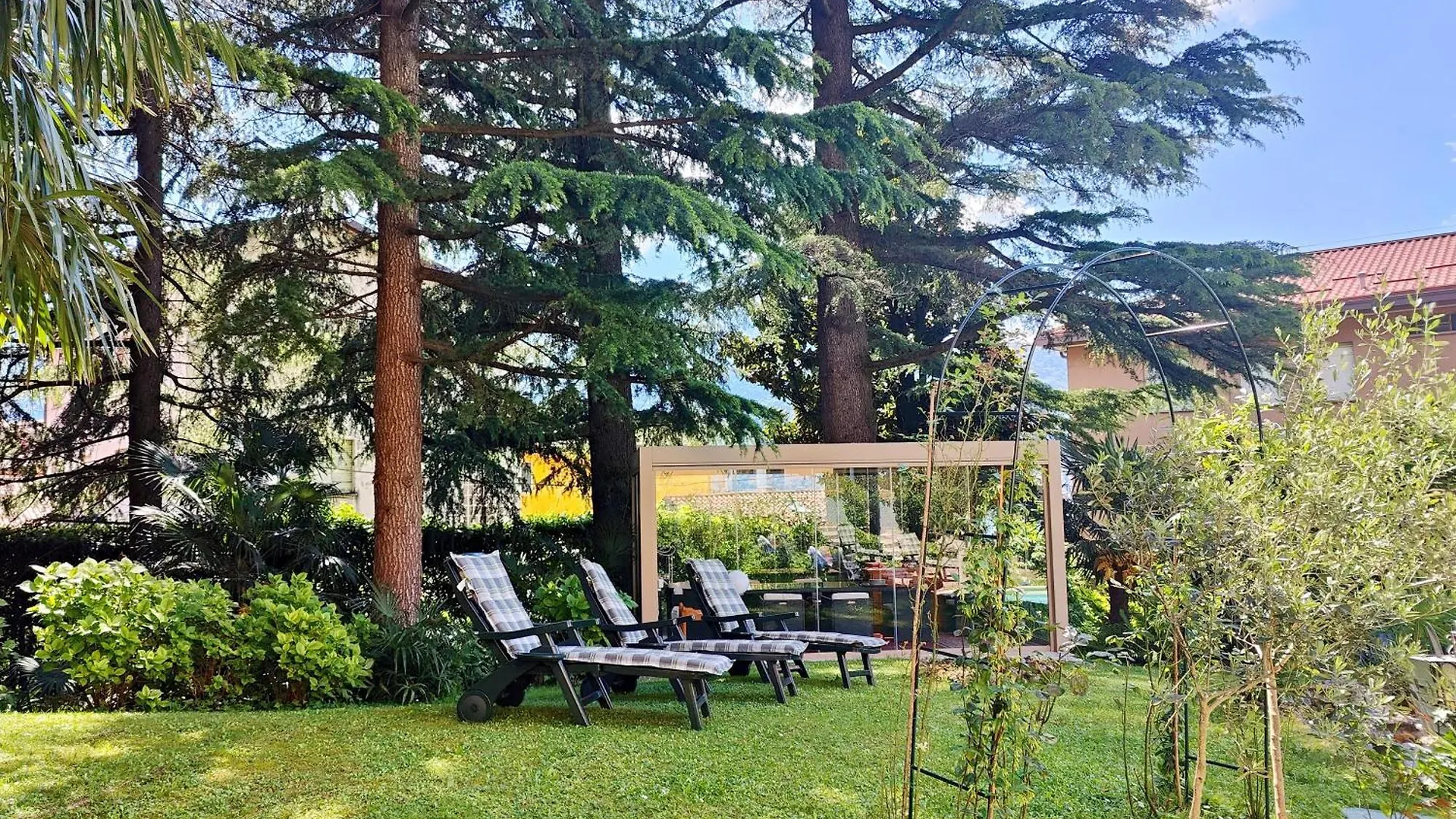 Bed & Breakfast Villa Laura Lierna